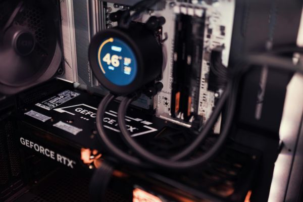 Which is better for AI work – a GPU server or a workstation? We'll help you decide.