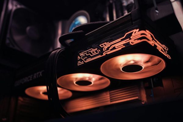 How to choose a GPU server for AI – without overpaying or ending up underpowered