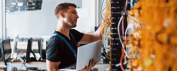 System administrator – the foundation of secure and reliable infrastructure. What does a server admin actually do?