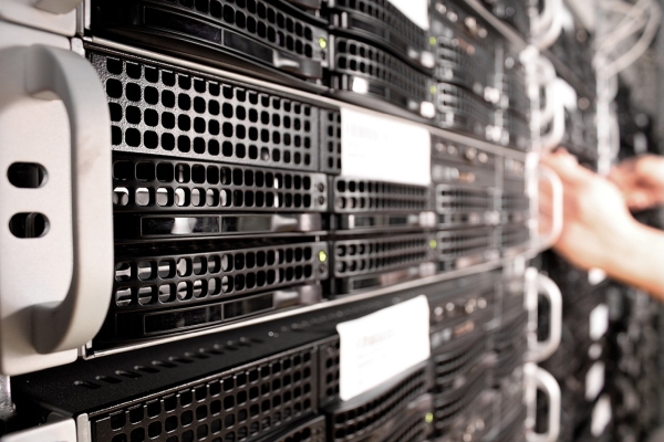 Refurbished Dell server for AI – when is it worth choosing over a new one