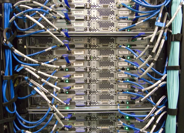 R750xa / R760xa – servers for training LLM models in your company? Absolutely!